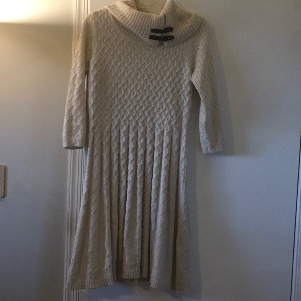 Worn once this would be perfect for St. Patrick’s Day Medium in great condition